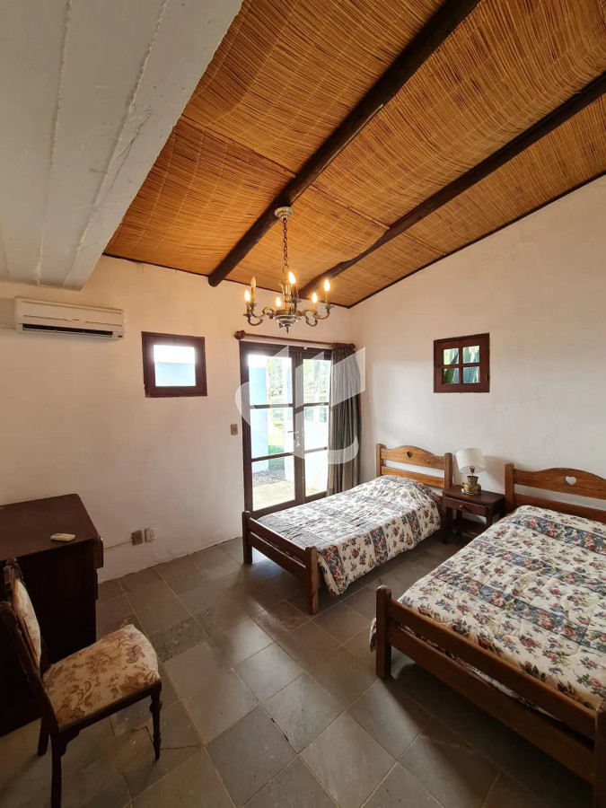 Chacra ID.1629 - MALDONADO SAN CARLOS CHACRA DE 5 HAS CON CASA 4 DEMIRORIOS PISCINA
