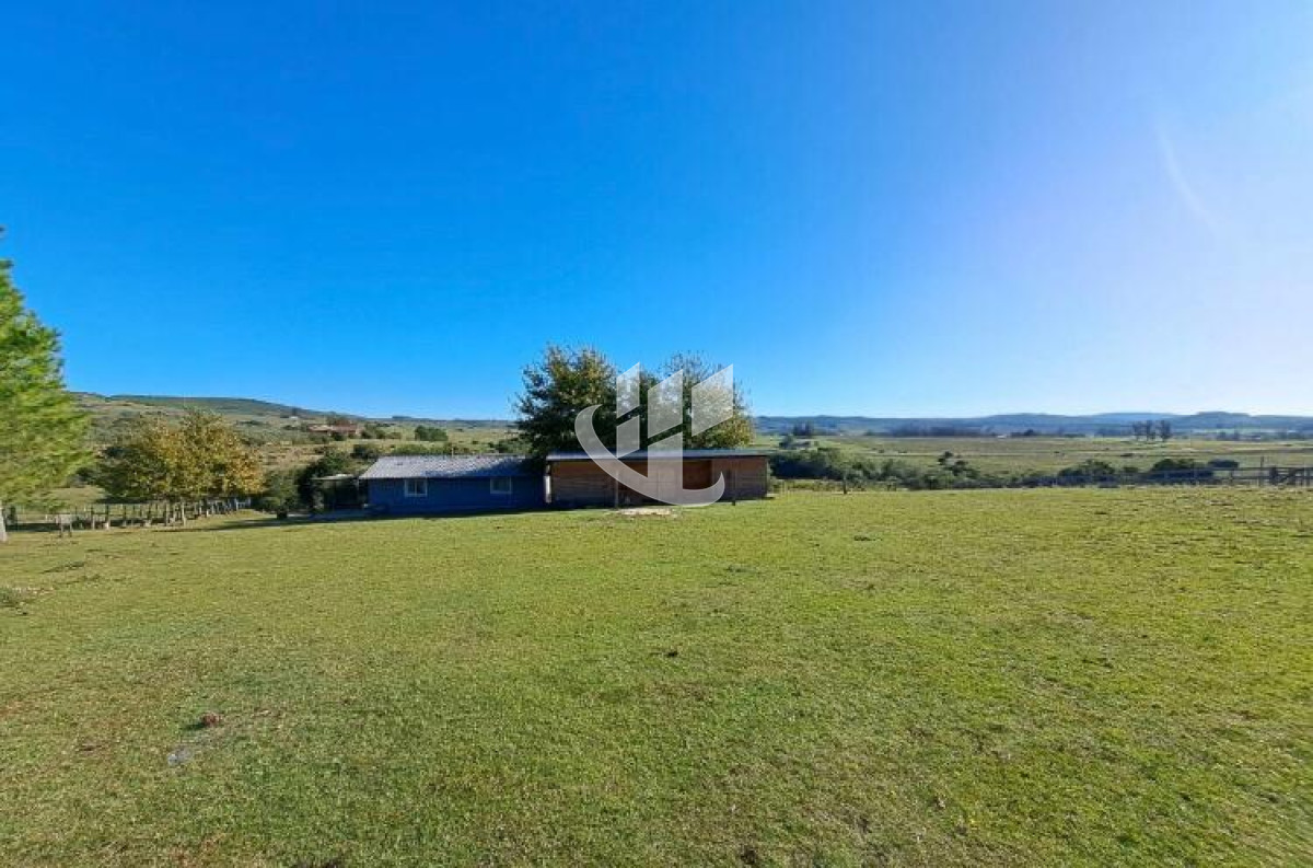 Chacra ID.1627 - MALDONADO EXCELENTE CHACRA DE 10 HAS CON CASA PRINCIPAL, DE SERVICIO Y DE HUESPEDES, PISCINA CLIMATIZADA