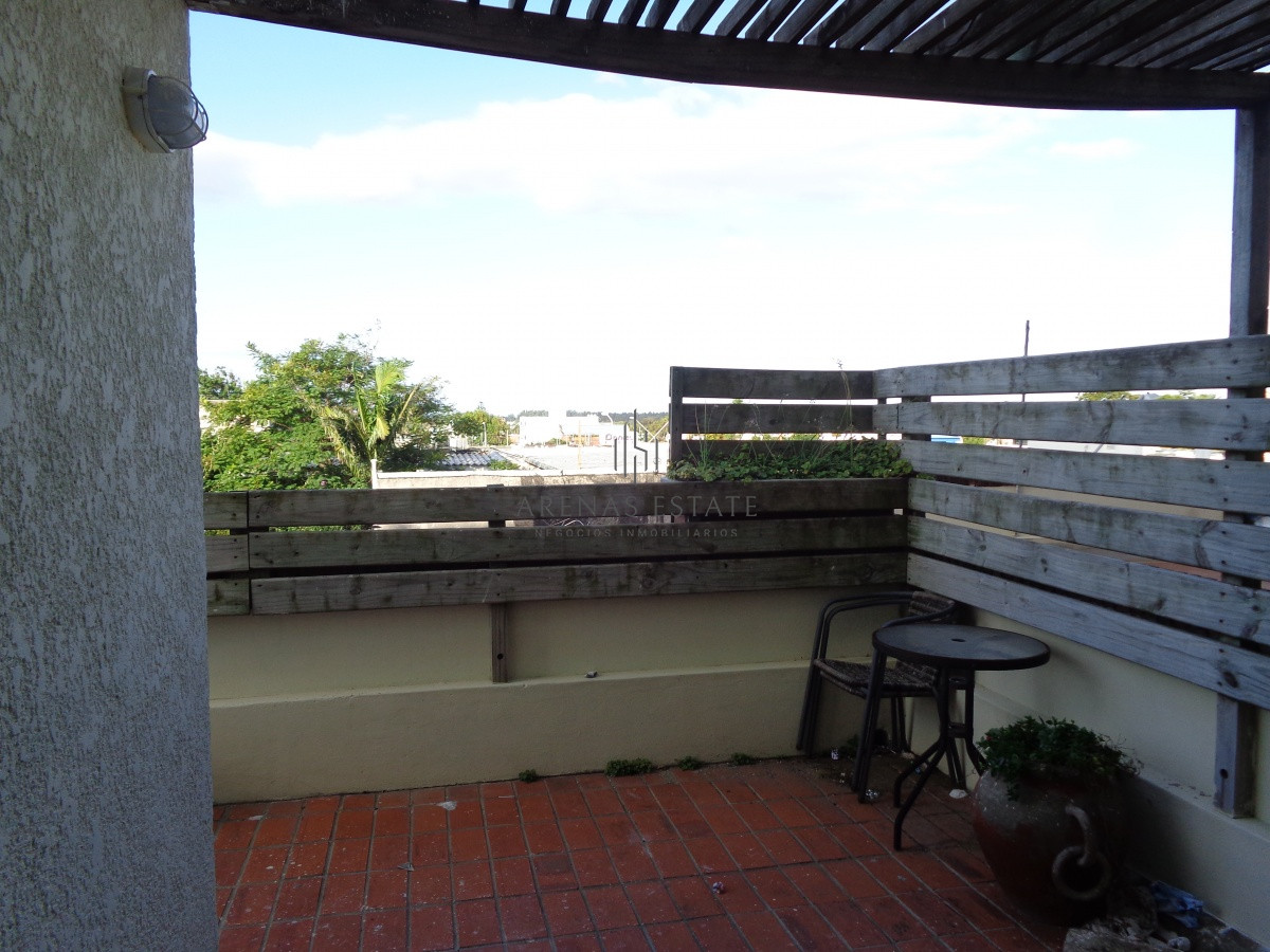 Apartamento ID.1162 - MALDONADO CENTRO COMODO APTO. DE 2 DORMITORIOS CON 2 TERRAZAS
