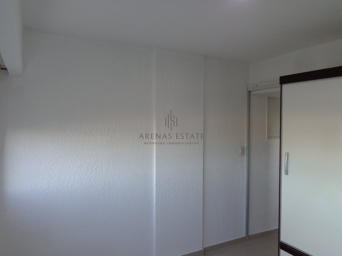 Apartamento ID.1162 - MALDONADO CENTRO COMODO APTO. DE 2 DORMITORIOS CON 2 TERRAZAS