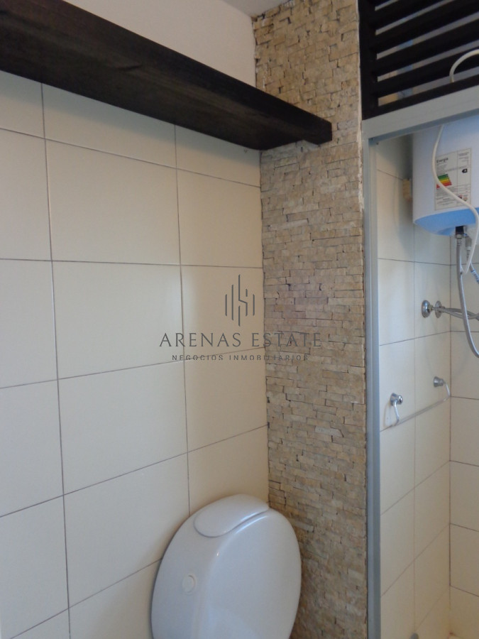 Apartamento ID.1162 - MALDONADO CENTRO COMODO APTO. DE 2 DORMITORIOS CON 2 TERRAZAS