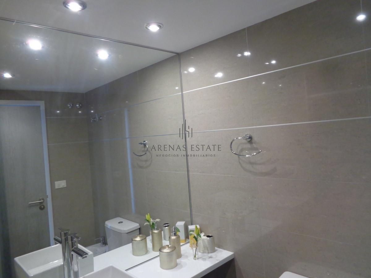 Apartamento ID.1154 - PUNTA DEL ESTE APARTAMENTO 2 DORMITORIOS EDIFICIO CON SERVICIOS 