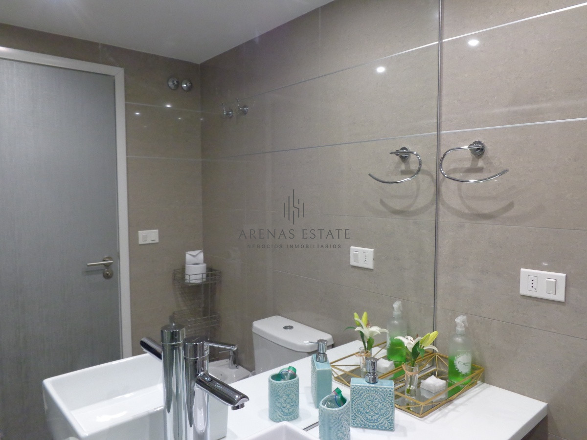 Apartamento ID.1154 - PUNTA DEL ESTE APARTAMENTO 2 DORMITORIOS EDIFICIO CON SERVICIOS 