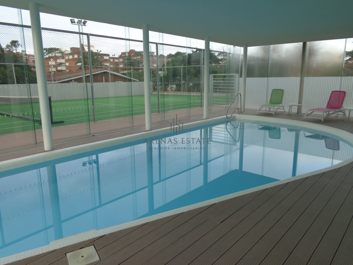 Apartamento ID.1154 - PUNTA DEL ESTE APARTAMENTO 2 DORMITORIOS EDIFICIO CON SERVICIOS 