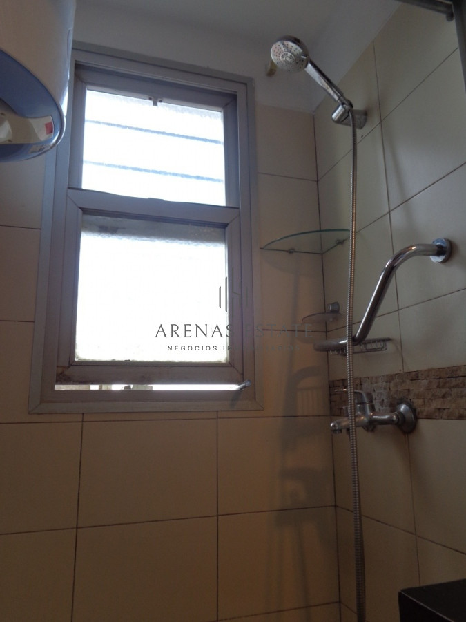Apartamento ID.1162 - MALDONADO CENTRO COMODO APTO. DE 2 DORMITORIOS CON 2 TERRAZAS