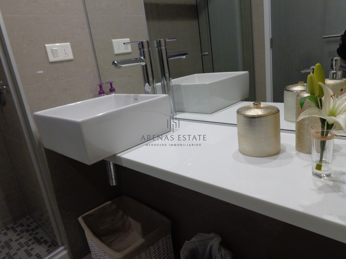 Apartamento ID.1154 - PUNTA DEL ESTE APARTAMENTO 2 DORMITORIOS EDIFICIO CON SERVICIOS 