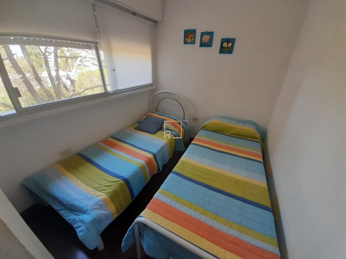Apartamento ID.282 - PUNTA DEL ESTE AIDY GRILL APTO 2 DORMITORIOS 2 BAÑOS GARAGE