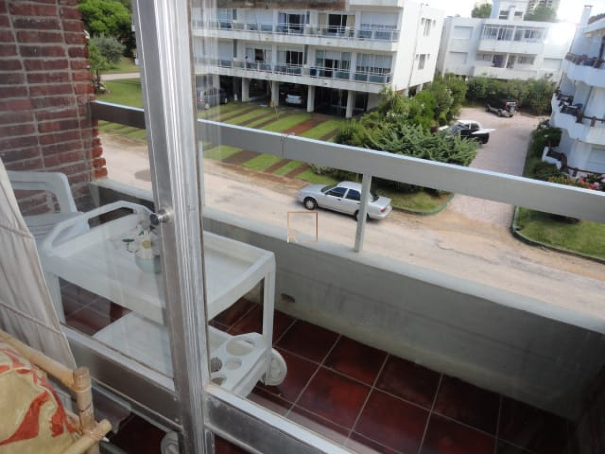 Apartamento ID.282 - PUNTA DEL ESTE AIDY GRILL APTO 2 DORMITORIOS 2 BAÑOS GARAGE