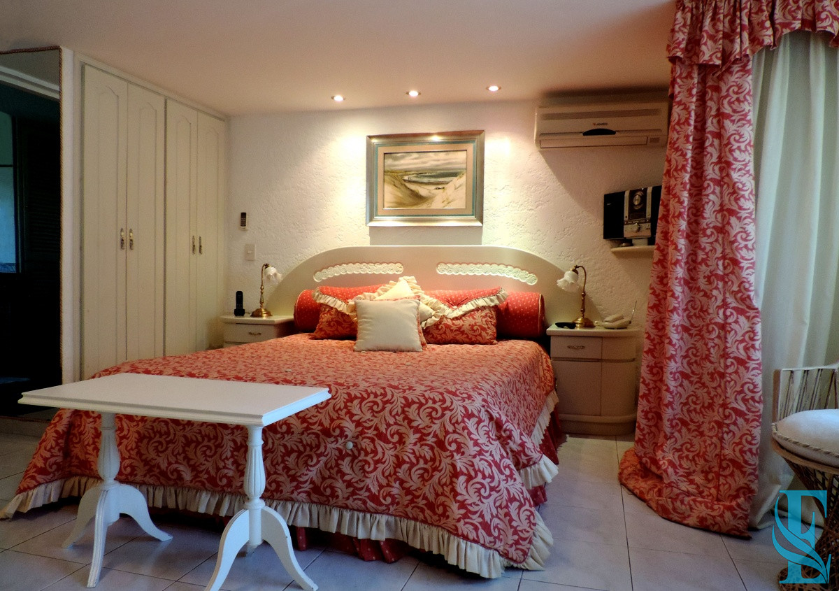 Casa ID.74 - PUNTA DEL ESTE LUGANO EXCEPCIONAL PROPIEDAD EN VENTA Y ALQUILER