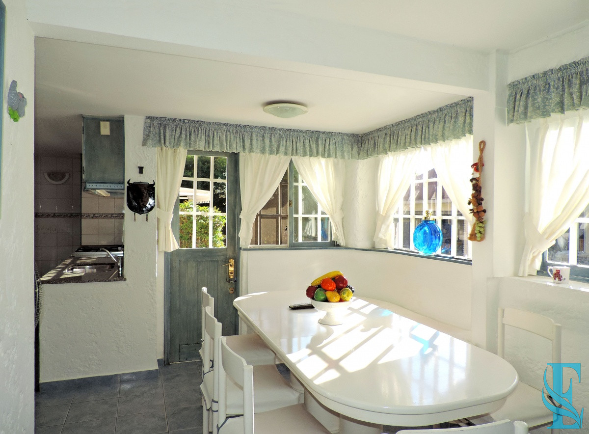 Casa ID.74 - PUNTA DEL ESTE LUGANO EXCEPCIONAL PROPIEDAD EN VENTA Y ALQUILER