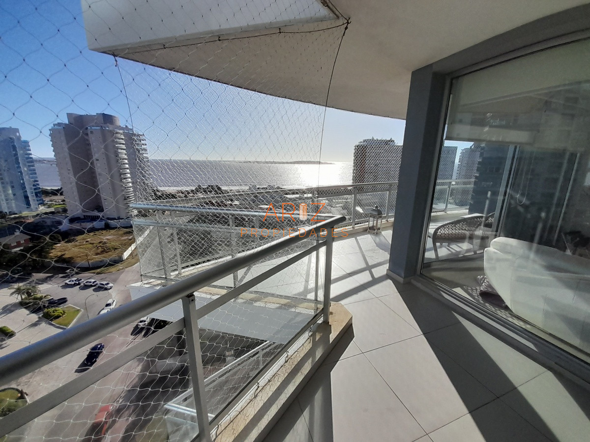 Apartamento ID.1455 - ALQUILER ANUAL PUNTA DEL ESTE MANSA 3 DORMITORIOS Y DEPENDENCIA EXCELENTE VISTA AL MAR!!! 