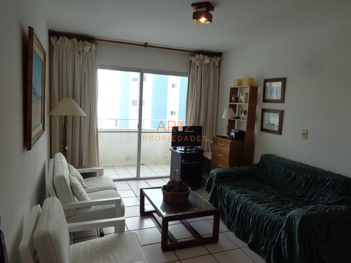 Apartamento ID.1851 - PUNTA DEL ESTE VENDO APARTAMENTO 2 DORMITORIOS AIDY GRILL 