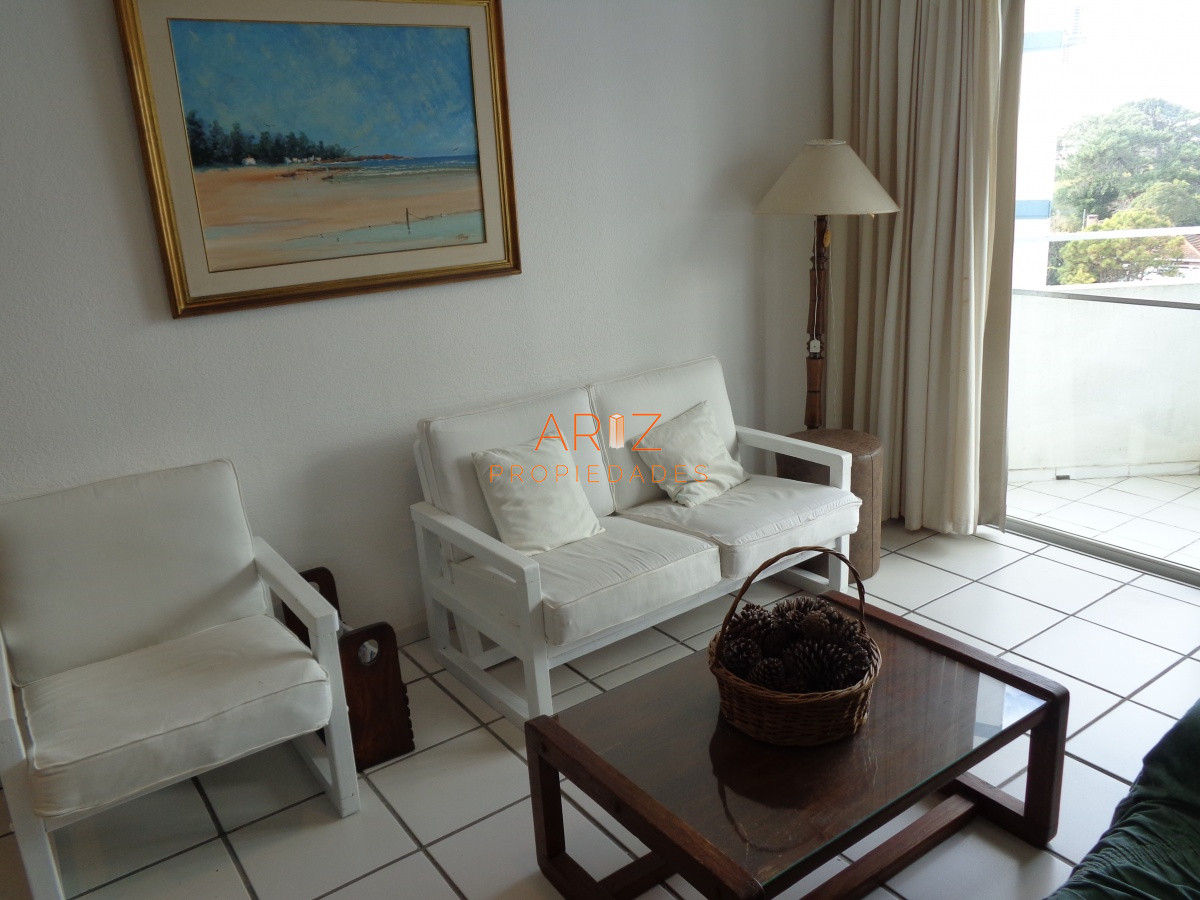 Apartamento ID.1851 - PUNTA DEL ESTE VENDO APARTAMENTO 2 DORMITORIOS AIDY GRILL 