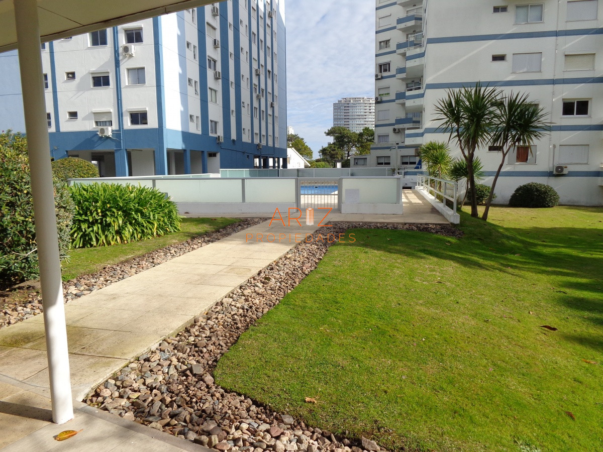 Apartamento ID.1851 - PUNTA DEL ESTE VENDO APARTAMENTO 2 DORMITORIOS AIDY GRILL 