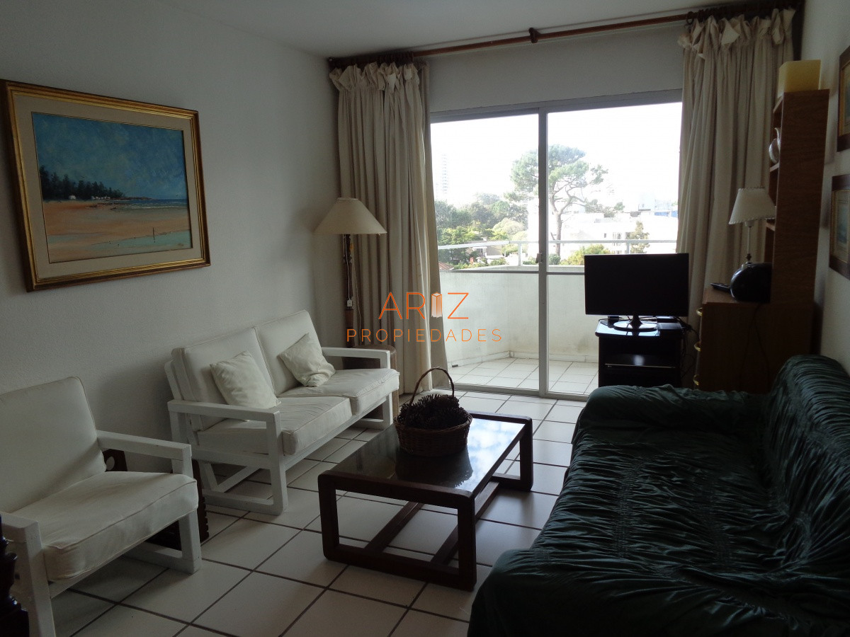 Apartamento ID.1851 - PUNTA DEL ESTE VENDO APARTAMENTO 2 DORMITORIOS AIDY GRILL 