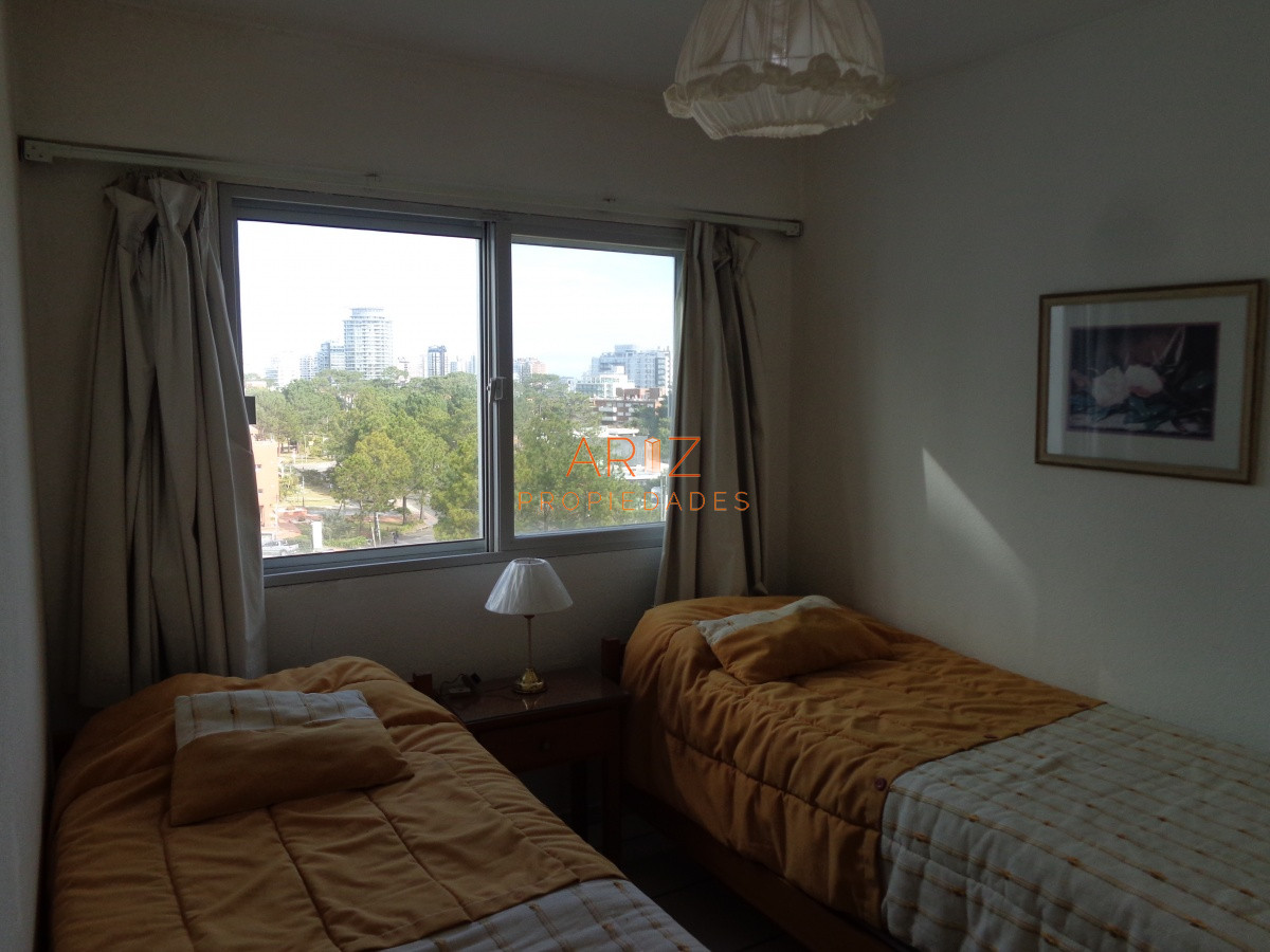 Apartamento ID.1851 - PUNTA DEL ESTE VENDO APARTAMENTO 2 DORMITORIOS AIDY GRILL 