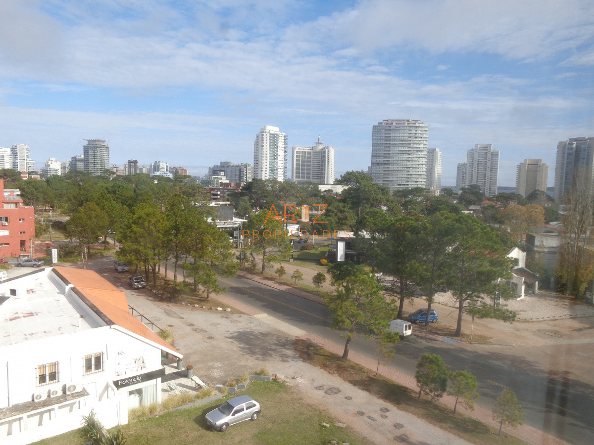 Apartamento ID.1851 - PUNTA DEL ESTE VENDO APARTAMENTO 2 DORMITORIOS AIDY GRILL 
