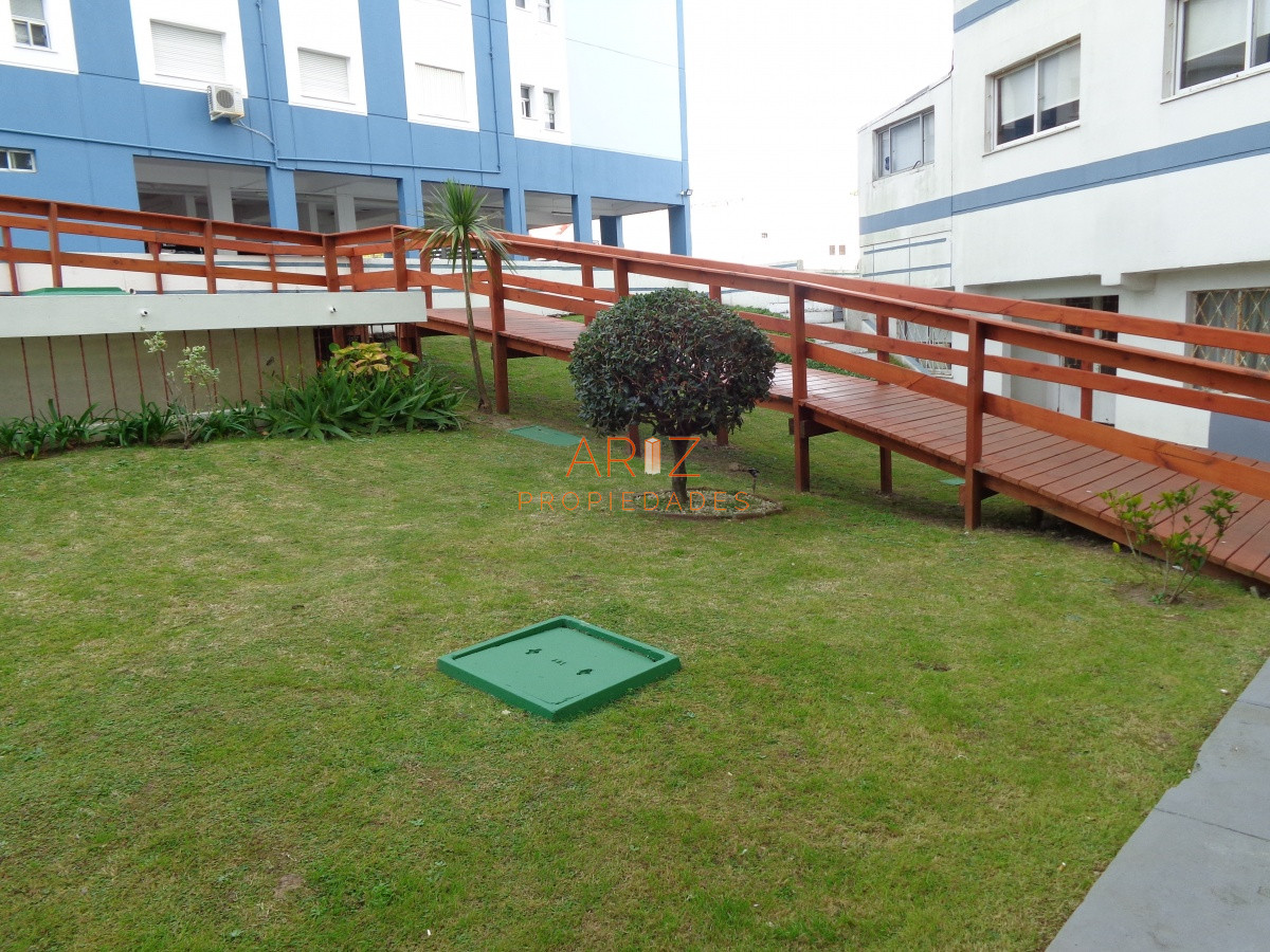 Apartamento ID.1851 - PUNTA DEL ESTE VENDO APARTAMENTO 2 DORMITORIOS AIDY GRILL 
