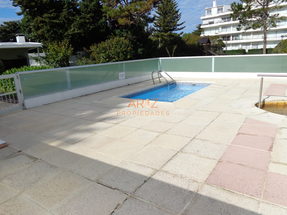 Apartamento ID.1851 - PUNTA DEL ESTE VENDO APARTAMENTO 2 DORMITORIOS AIDY GRILL 