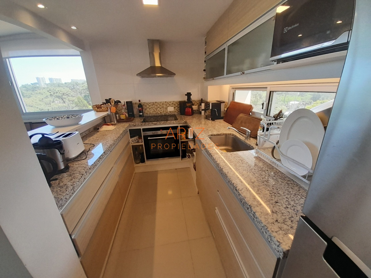 Apartamento ID.2043 - PUNTA DEL ESTE SOBRE ROOSEVELT APTO CON AMENITIES 2 DORMITORIOS 2 BAÑOS PARRILLERO PROPIO 