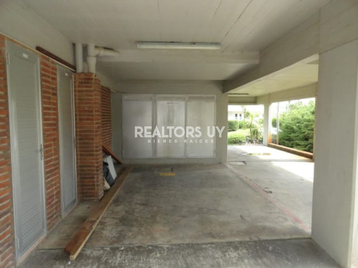 Apartamento ID.289 - PUNTA DEL ESTE AIDY GRILL APTO 2 DORMITORIOS 2 BAÑOS GARAGE