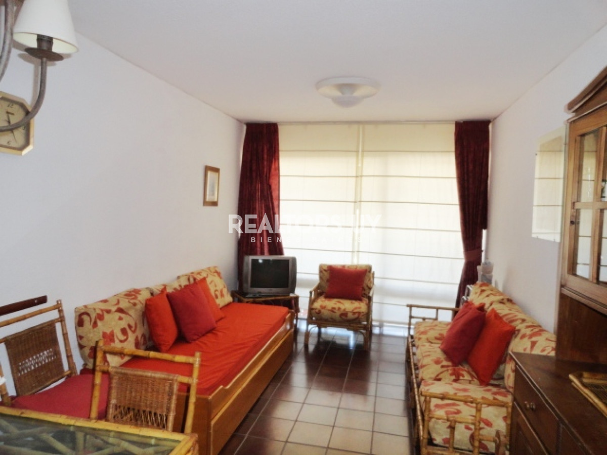 Apartamento ID.289 - PUNTA DEL ESTE AIDY GRILL APTO 2 DORMITORIOS 2 BAÑOS GARAGE