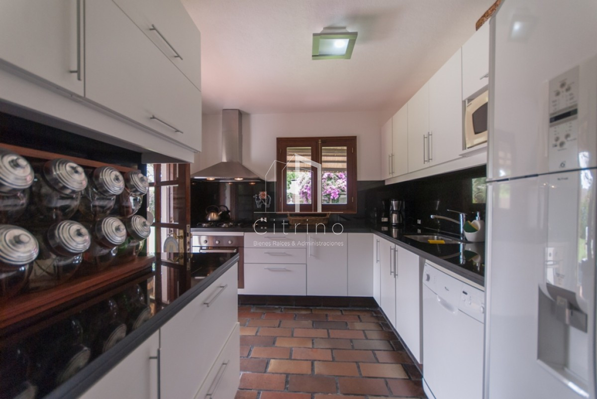 Casa ID.1217 - PINARES EXCELENTE PROPIEDAD VENTA Y ALQUILER DE TEMPORADA