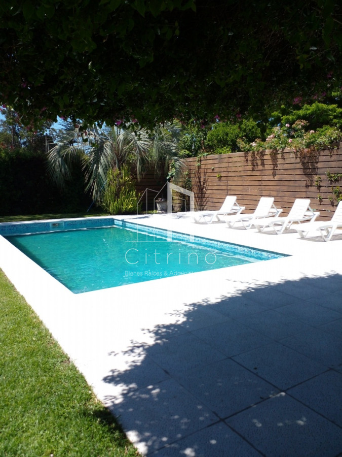 Casa ID.1217 - PINARES EXCELENTE PROPIEDAD VENTA Y ALQUILER DE TEMPORADA