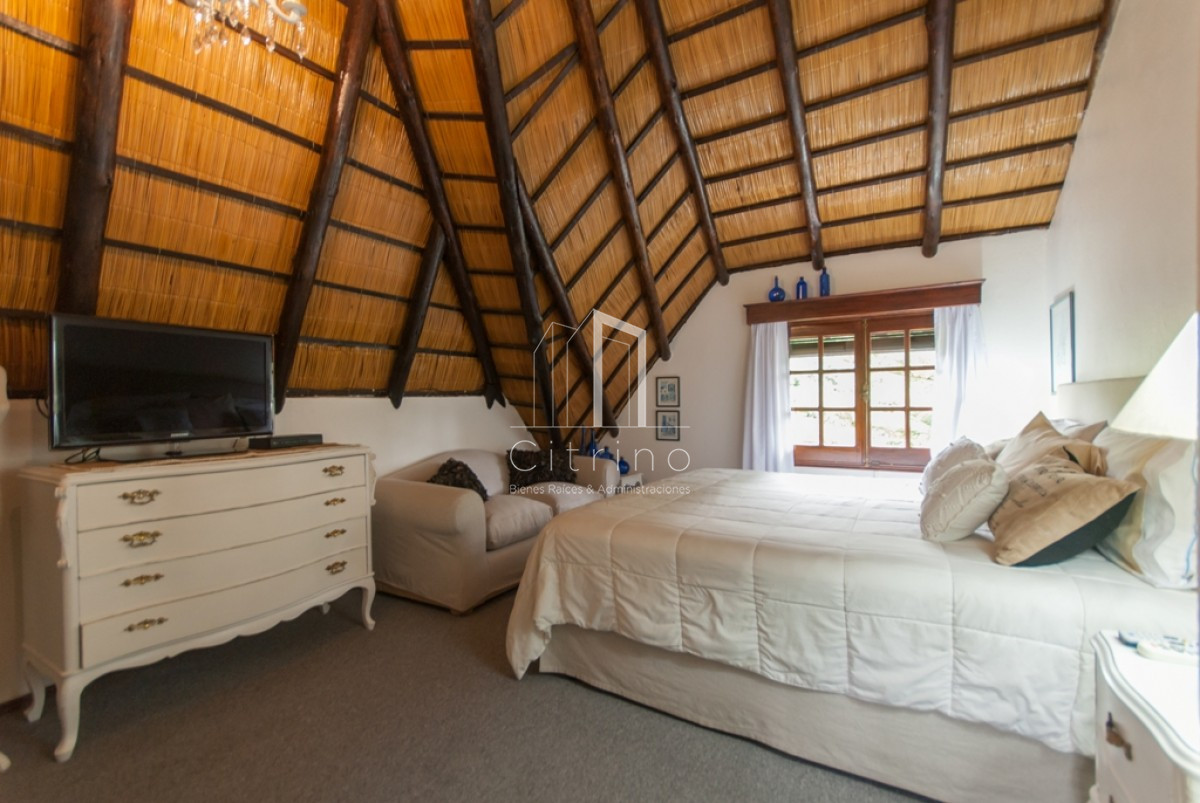 Casa ID.1217 - PINARES EXCELENTE PROPIEDAD VENTA Y ALQUILER DE TEMPORADA
