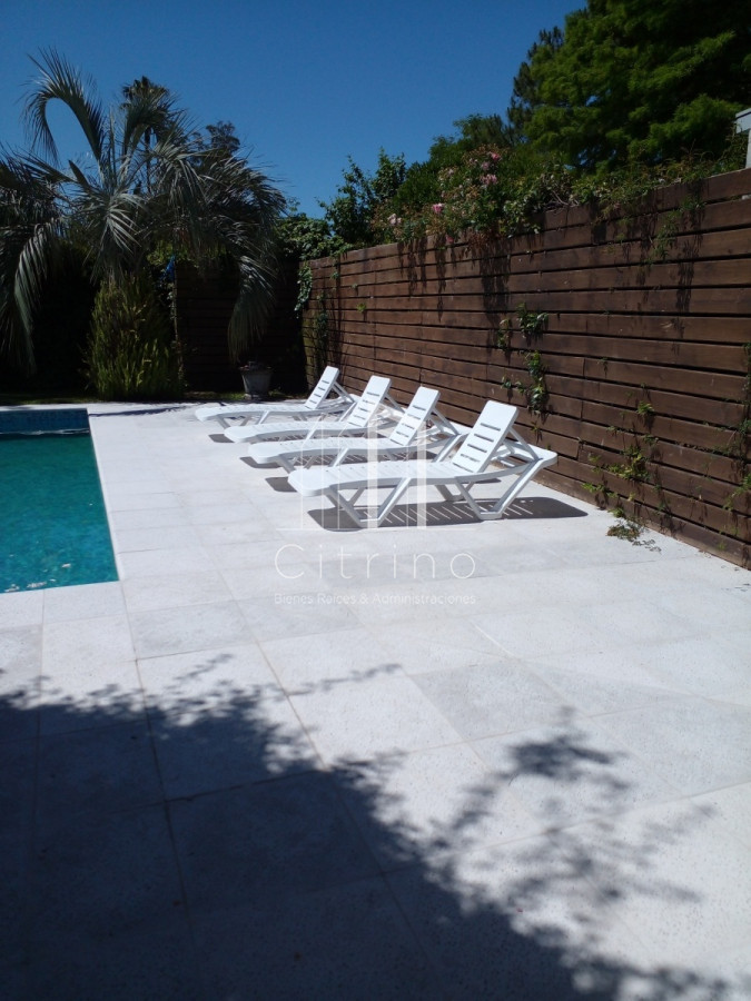 Casa ID.1217 - PINARES EXCELENTE PROPIEDAD VENTA Y ALQUILER DE TEMPORADA