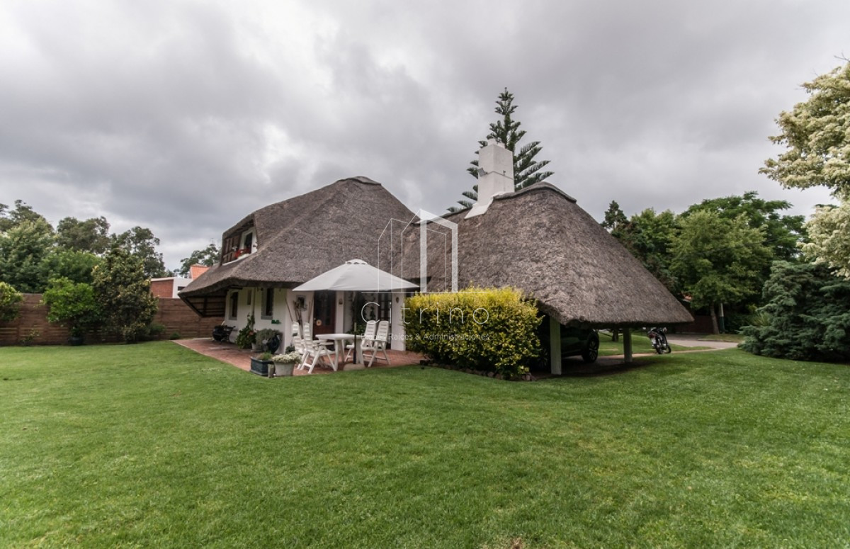 Casa ID.1217 - PINARES EXCELENTE PROPIEDAD VENTA Y ALQUILER DE TEMPORADA