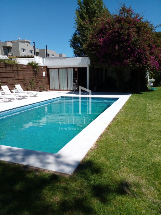 Casa ID.1217 - PINARES EXCELENTE PROPIEDAD VENTA Y ALQUILER DE TEMPORADA
