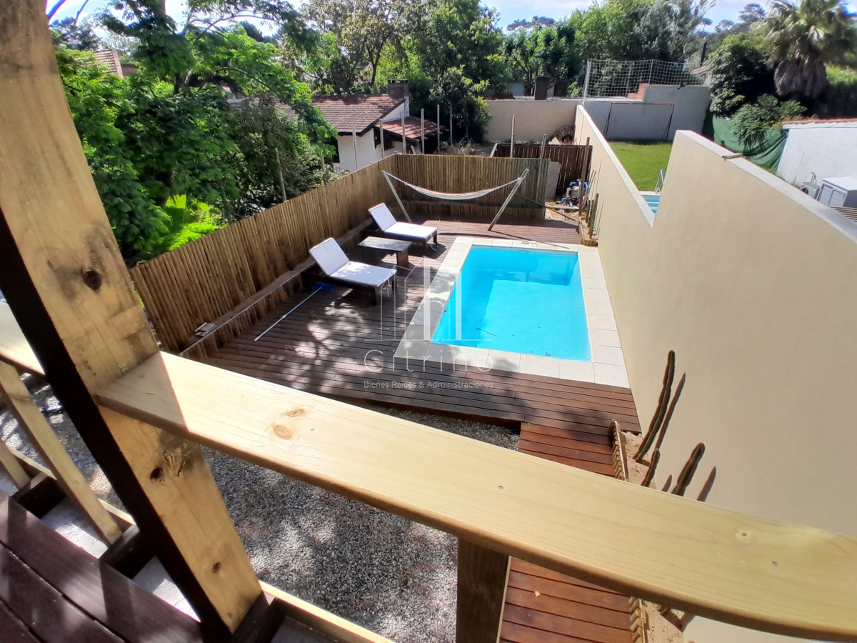 Casa ID.1215 - PUNTA DEL ESTE PINARES MODERNA CASA A ESTRENAR DE 3 DORMITORIOS PARRILLERO PISCINA