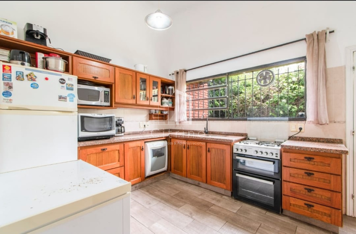 Casa ID.1218 - PUNTA DEL ESTE PINARES 3 DORMITORIOS EN SUITE PISCINA