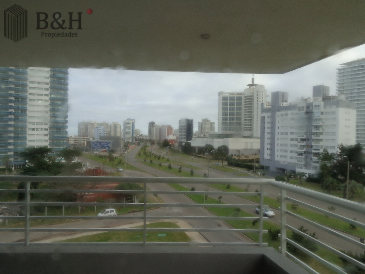 Apartamento ID.314 - PUNTA DEL ESTE APARTAMENTO 2 DORMITORIOS EDIFICIO CON SERVICIOS 