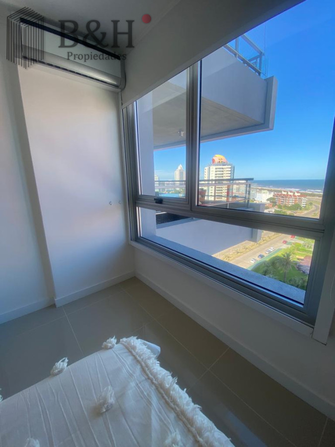 Apartamento ID.1843 - PUNTA DEL ESTE CHIVERTA A 100 M DEL MAR 3 DORMITORIOS AMENITIES