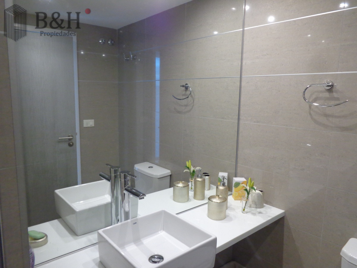 Apartamento ID.314 - PUNTA DEL ESTE APARTAMENTO 2 DORMITORIOS EDIFICIO CON SERVICIOS 