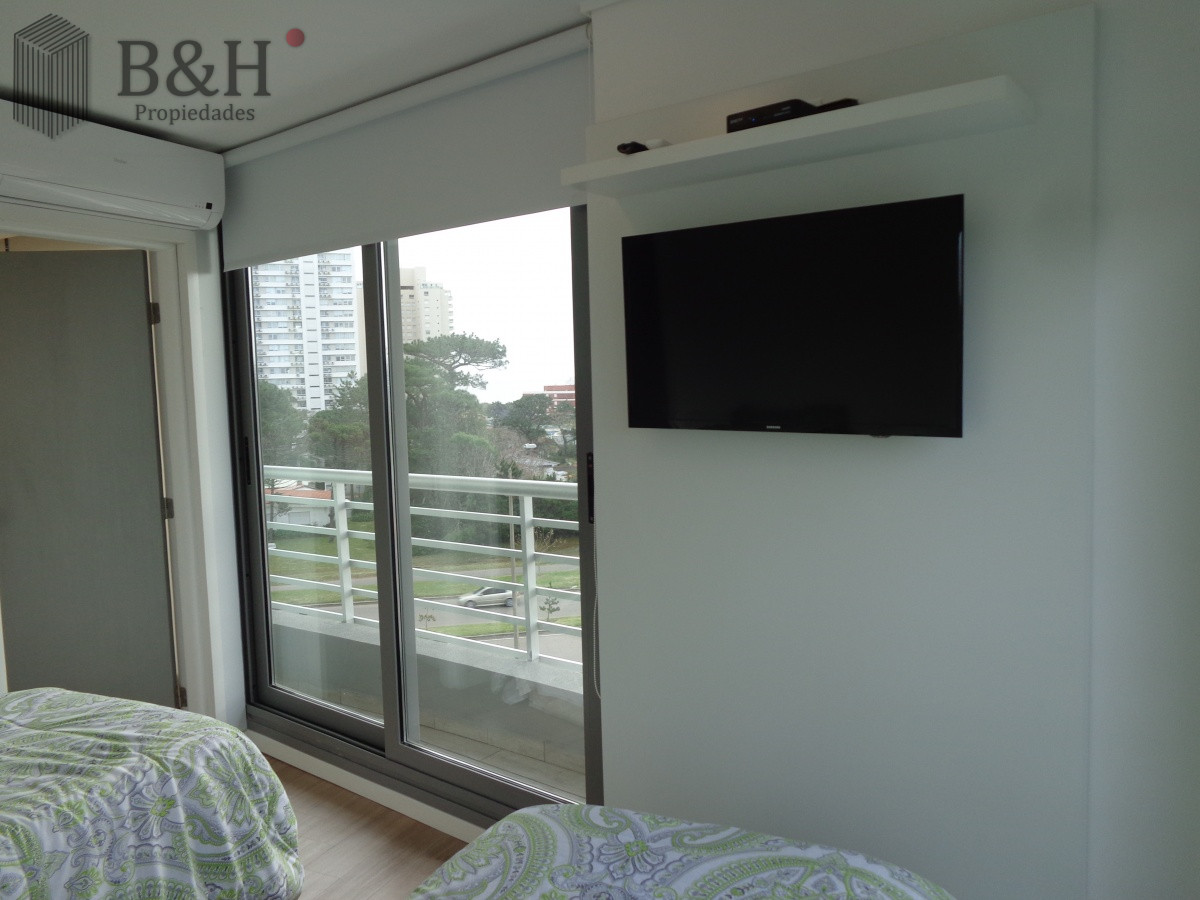 Apartamento ID.314 - PUNTA DEL ESTE APARTAMENTO 2 DORMITORIOS EDIFICIO CON SERVICIOS 