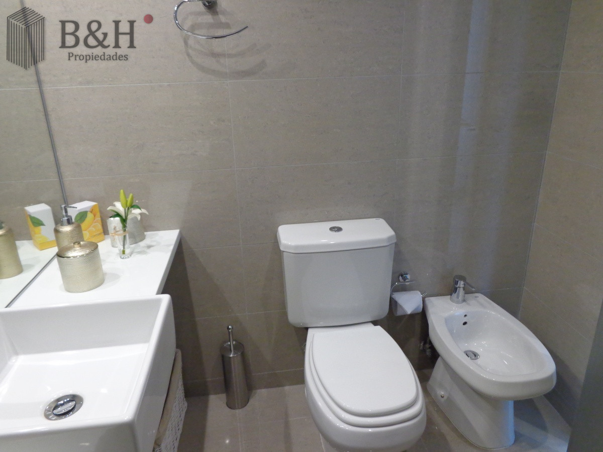 Apartamento ID.314 - PUNTA DEL ESTE APARTAMENTO 2 DORMITORIOS EDIFICIO CON SERVICIOS 