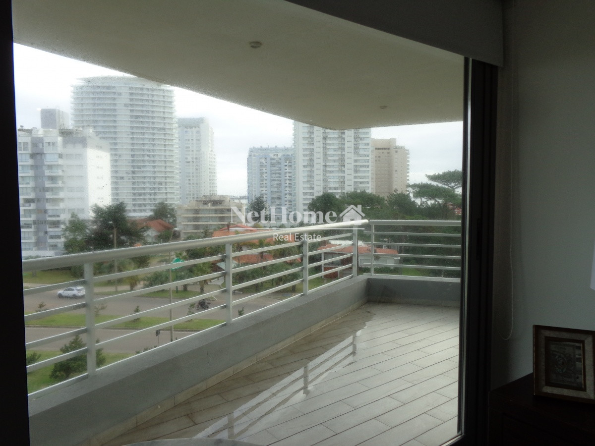 Apartamento ID.112 - Playa Mansa Apartamento 2 Dormitorios A pocos metros del Mar