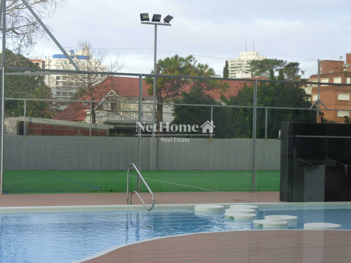 Apartamento ID.112 - Playa Mansa Apartamento 2 Dormitorios A pocos metros del Mar