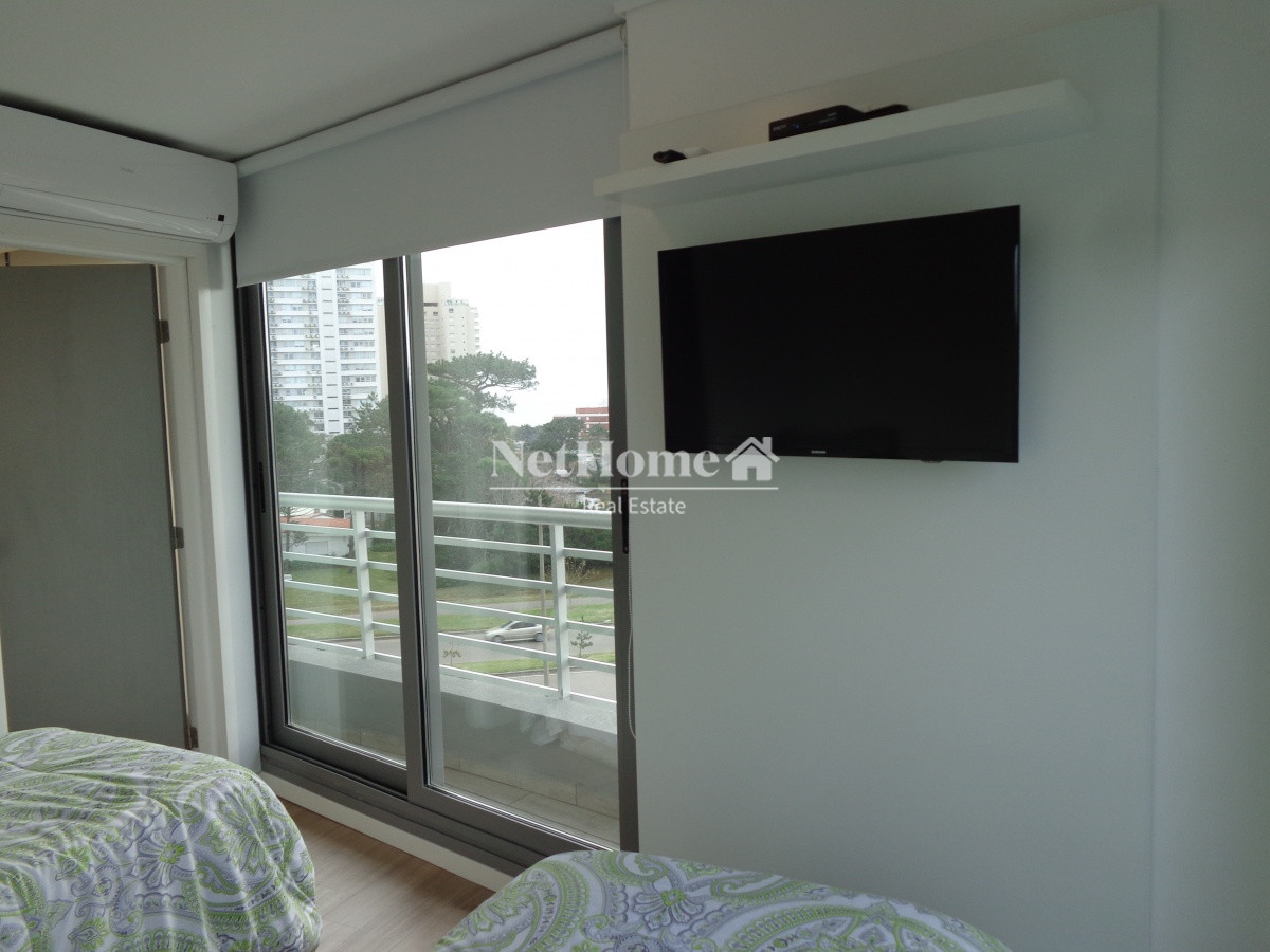 Apartamento ID.112 - Playa Mansa Apartamento 2 Dormitorios A pocos metros del Mar