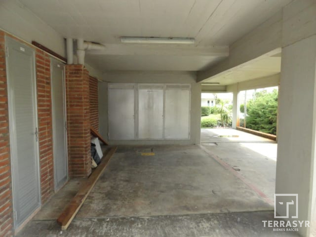 Apartamento ID.24 - PUNTA DEL ESTE AIDY GRILL APTO 2 DORMITORIOS 2 BAÑOS GARAGE