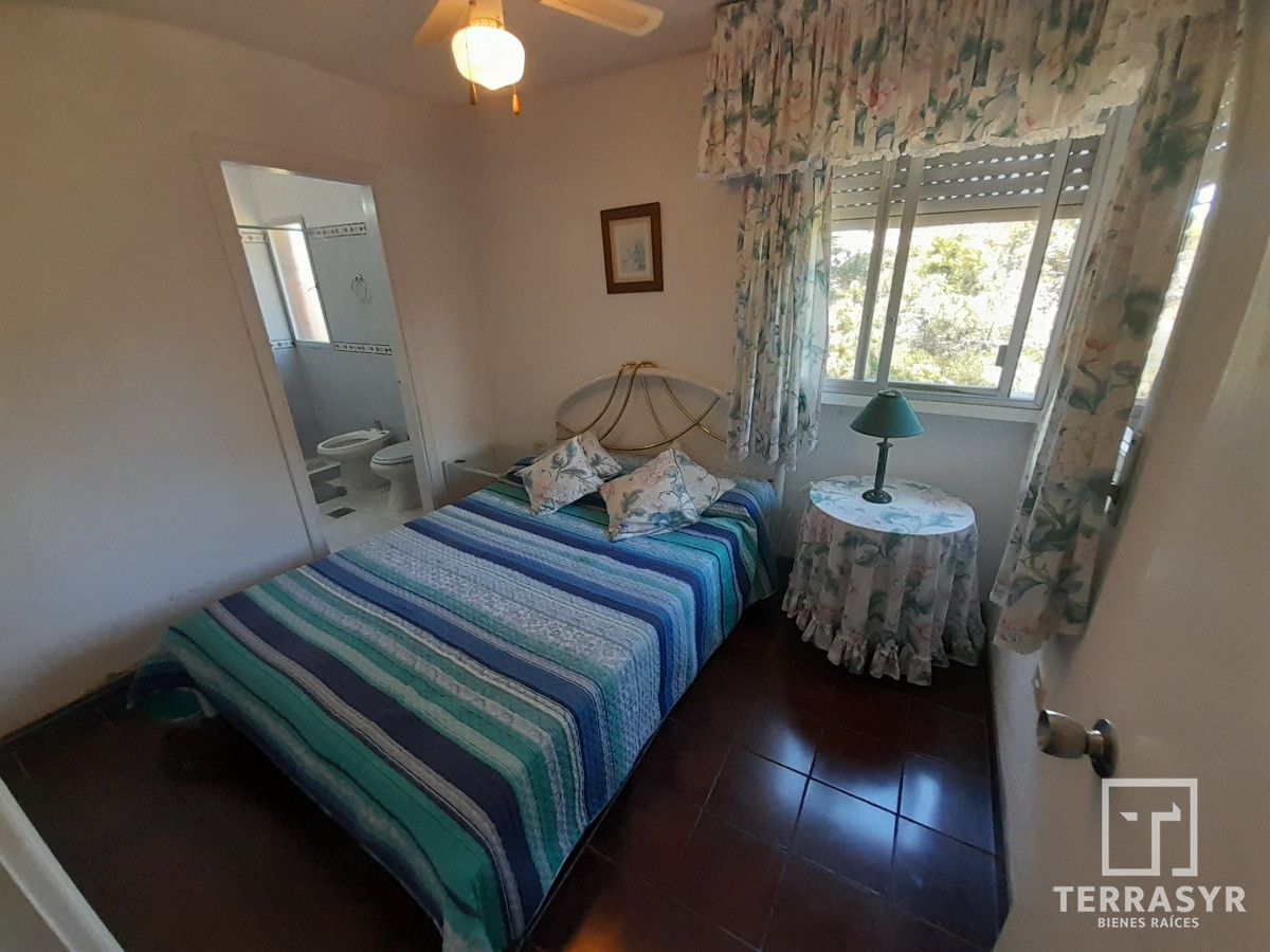 Apartamento ID.24 - PUNTA DEL ESTE AIDY GRILL APTO 2 DORMITORIOS 2 BAÑOS GARAGE