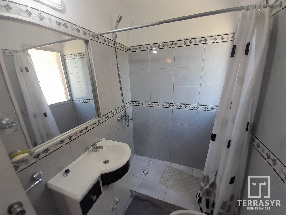 Apartamento ID.24 - PUNTA DEL ESTE AIDY GRILL APTO 2 DORMITORIOS 2 BAÑOS GARAGE