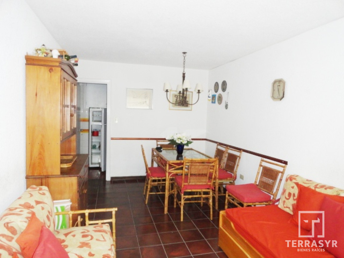 Apartamento ID.24 - PUNTA DEL ESTE AIDY GRILL APTO 2 DORMITORIOS 2 BAÑOS GARAGE