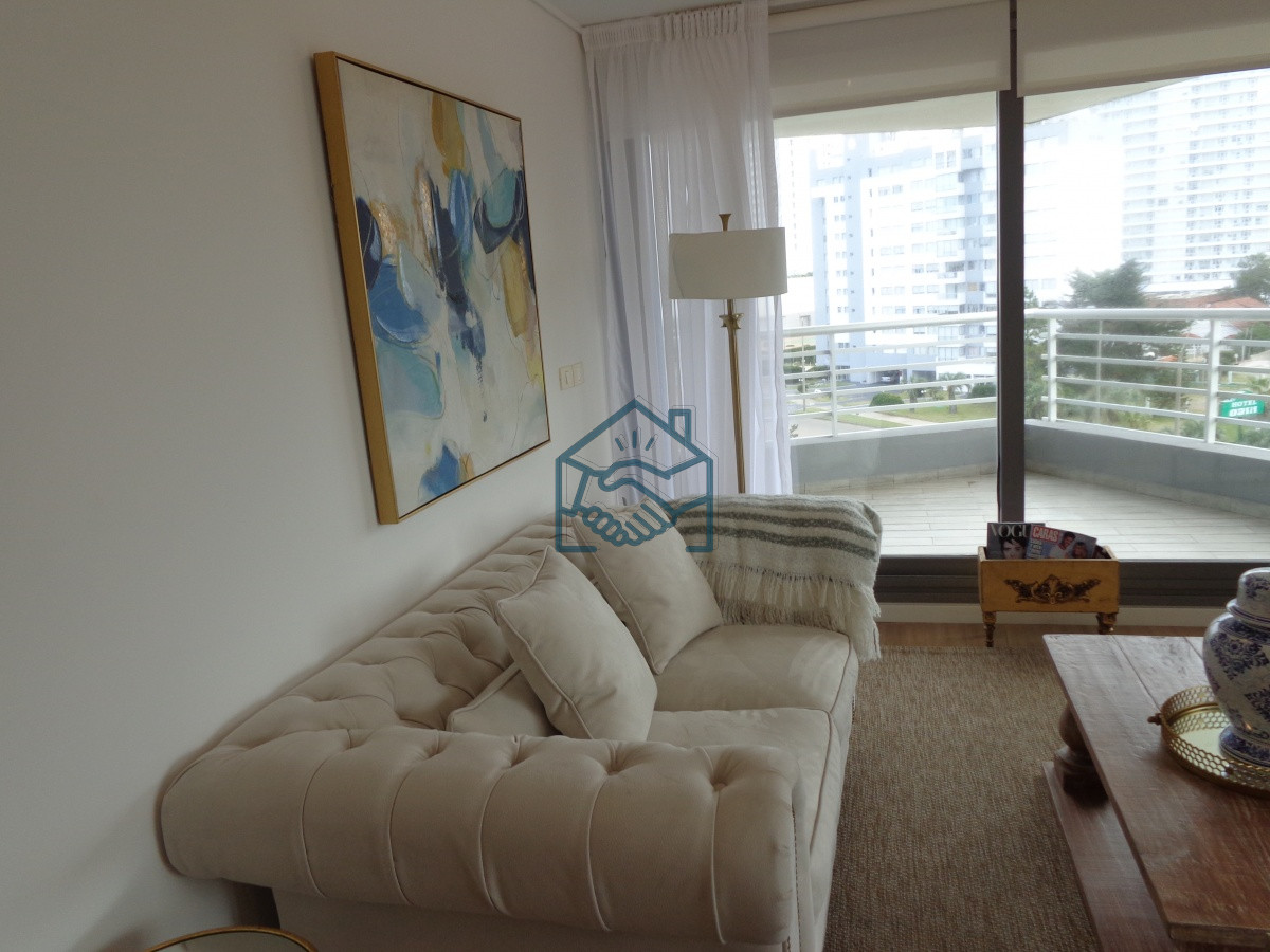 Apartamento ID.855/PUNTA-DEL-ESTE-APARTAMENTO-2-DORMITORIOS-EDIFICIO-CON-SERVICIOS- - PUNTA DEL ESTE APARTAMENTO 2 DORMITORIOS EDIFICIO CON SERVICIOS 