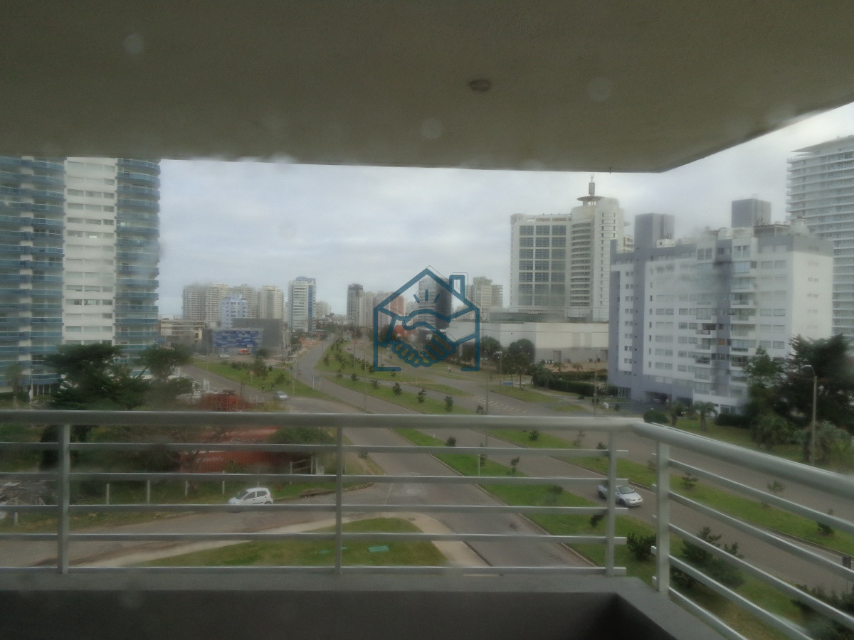 Apartamento ID.855/PUNTA-DEL-ESTE-APARTAMENTO-2-DORMITORIOS-EDIFICIO-CON-SERVICIOS- - PUNTA DEL ESTE APARTAMENTO 2 DORMITORIOS EDIFICIO CON SERVICIOS 