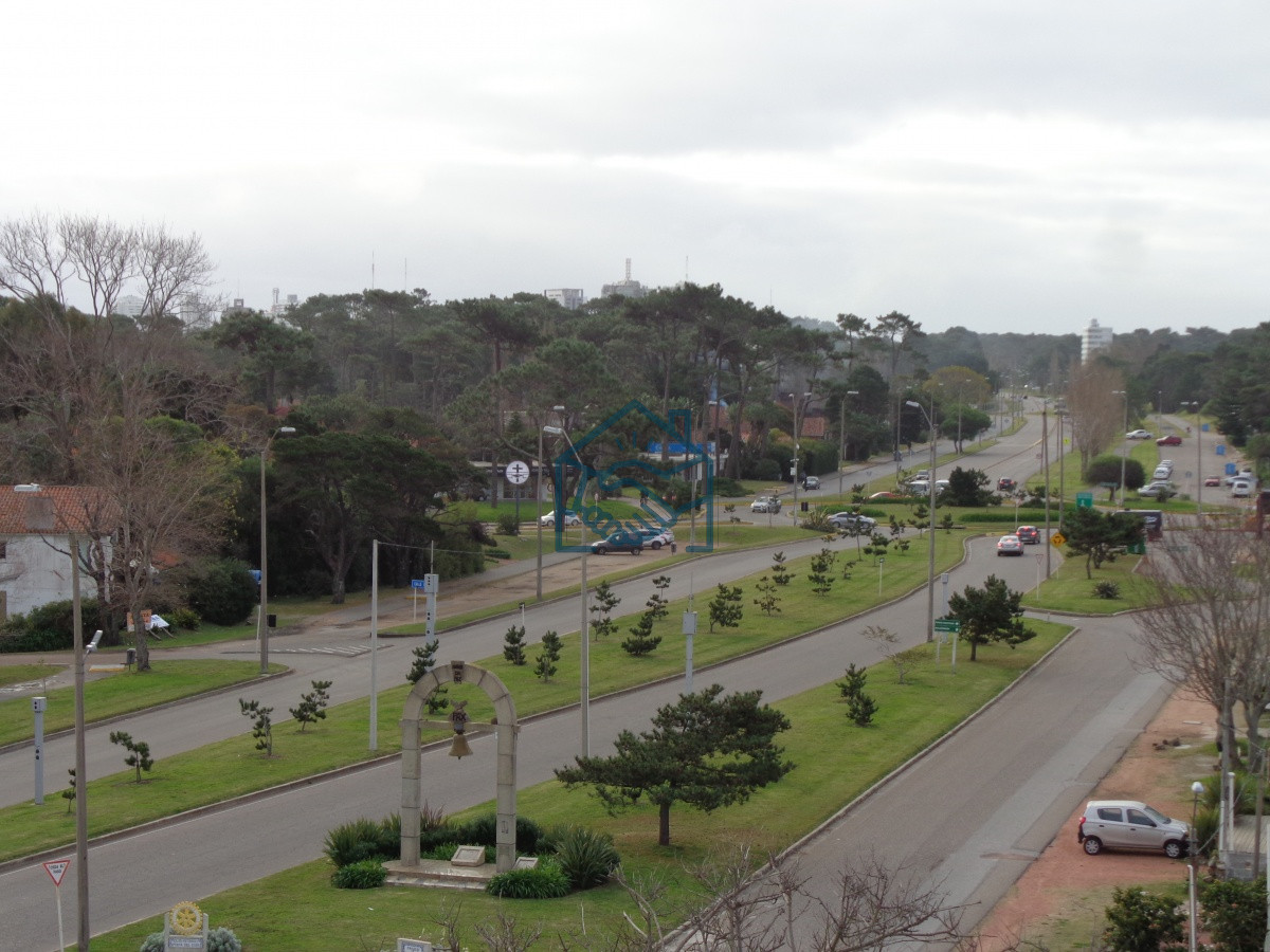 Apartamento ID.855/PUNTA-DEL-ESTE-APARTAMENTO-2-DORMITORIOS-EDIFICIO-CON-SERVICIOS- - PUNTA DEL ESTE APARTAMENTO 2 DORMITORIOS EDIFICIO CON SERVICIOS 