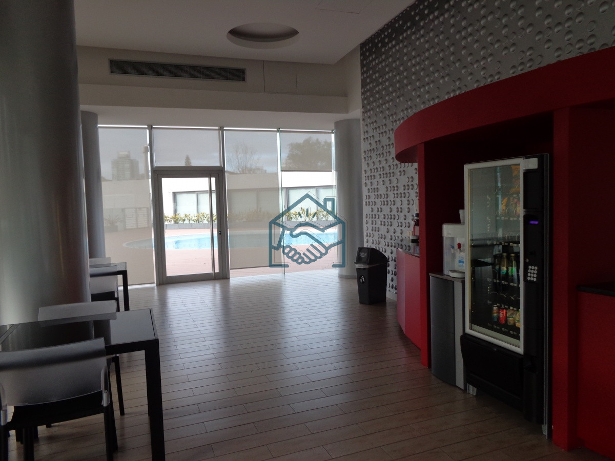 Apartamento ID.855/PUNTA-DEL-ESTE-APARTAMENTO-2-DORMITORIOS-EDIFICIO-CON-SERVICIOS- - PUNTA DEL ESTE APARTAMENTO 2 DORMITORIOS EDIFICIO CON SERVICIOS 